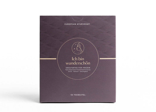 Ich bin wunderschön – ayurvedischer Kräutertee für Frauen von European Ayurveda mit naturbelassenen Zutaten und beruhigender Kräuterteemischung.