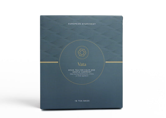 Der Vata Tee von European Ayurveda als ayurvedische Gewürzteemischung mit 18 Teebeuteln.